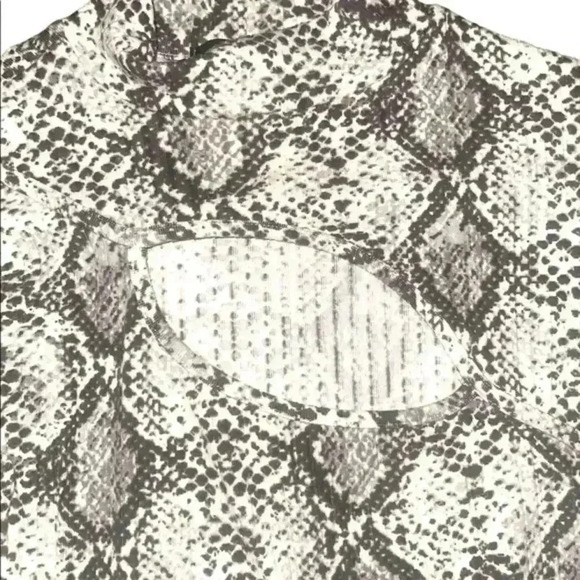 Faded Rose Animal Print Top with cutout above chest - Picture 4 of 4